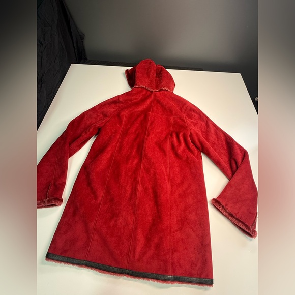 Novelti Petite for Lindor Women's Red Hooded Coat Faux Suede Size Medium - Picture 5 of 9